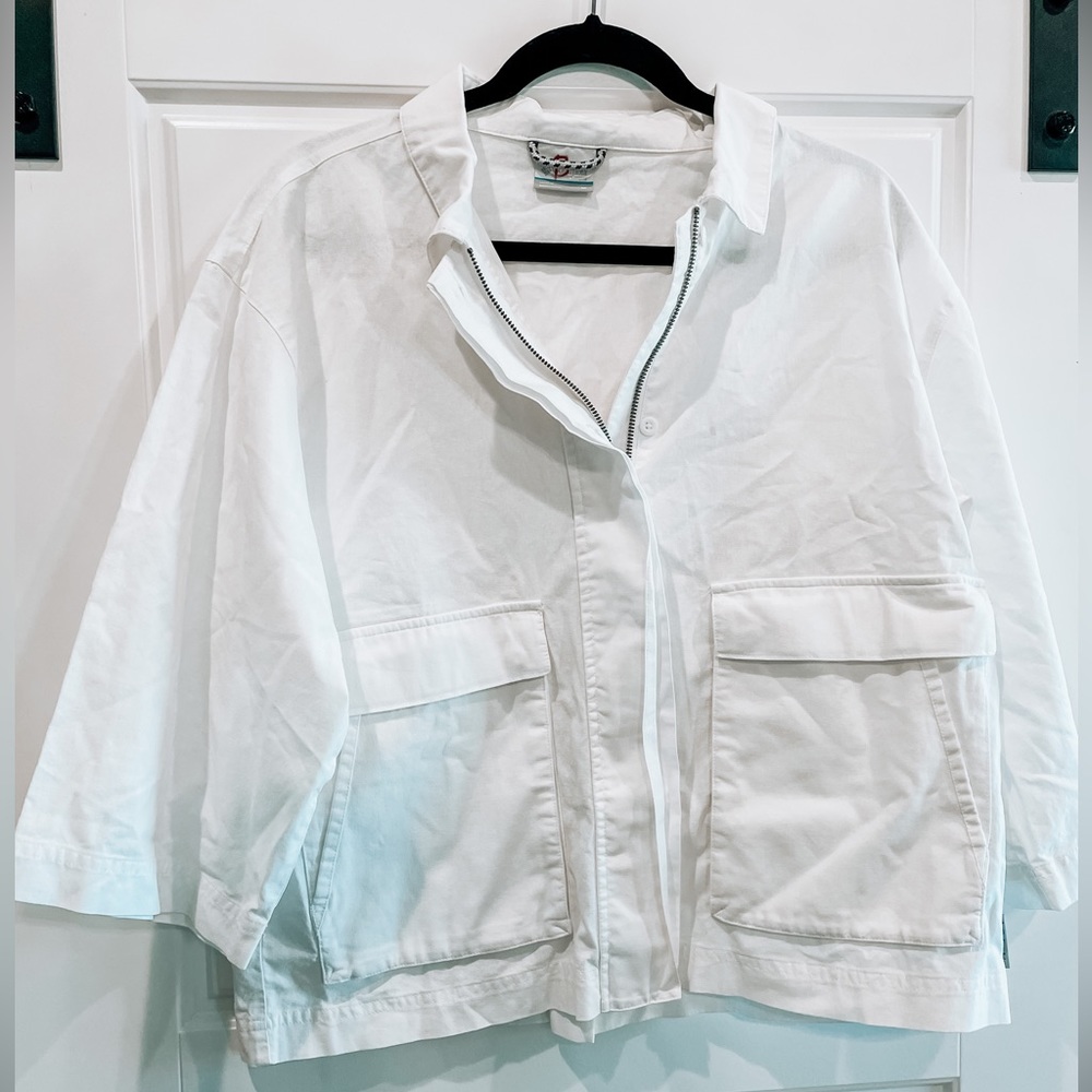 Womens Columbia Sporty shacket. Bought at their spring sale & never worn.